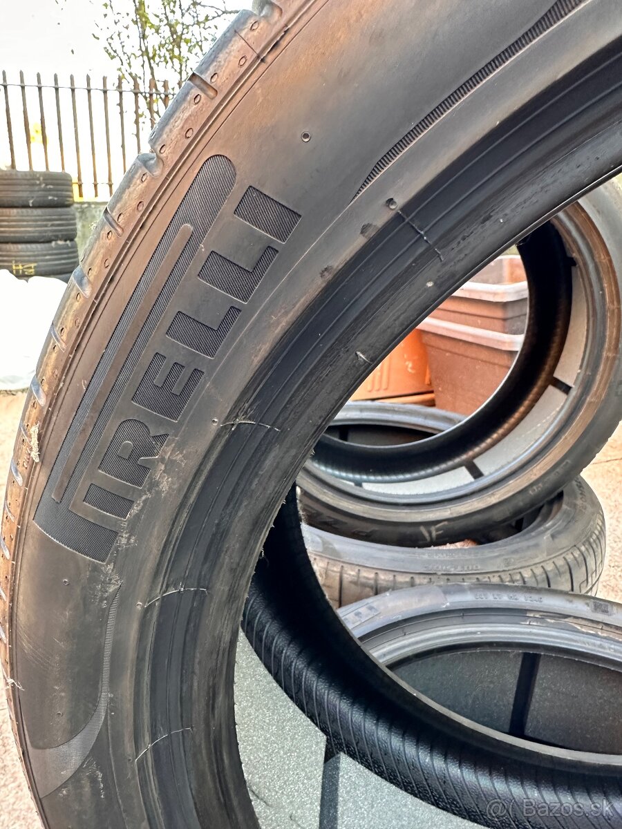 Pirelli P Zero 315/35 R21