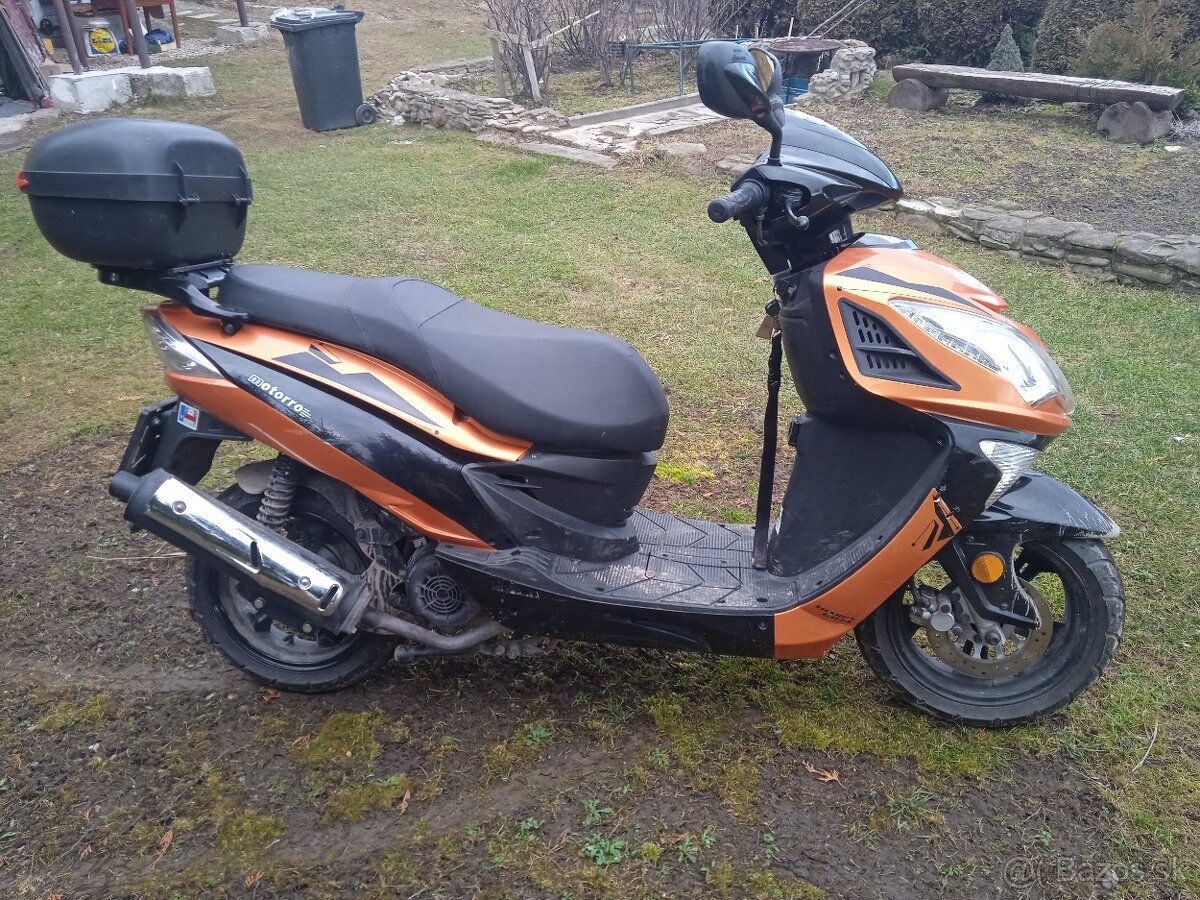 Skúter motorro 125cc