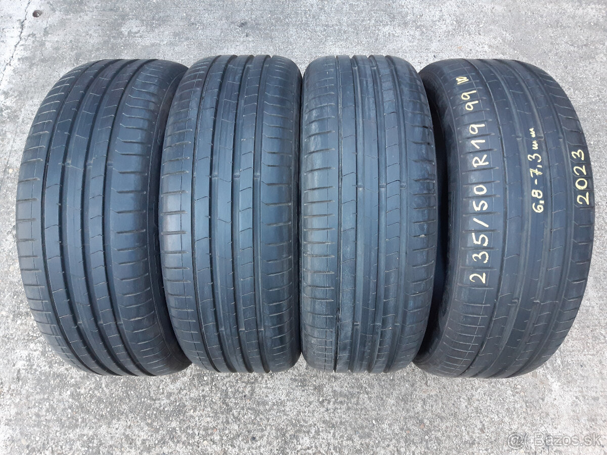 235/50 R19  -letné Pirelli