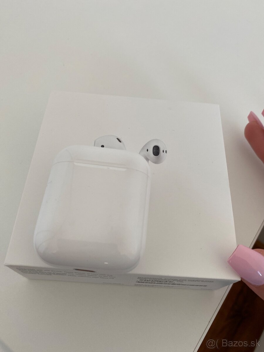 Apple AirPods