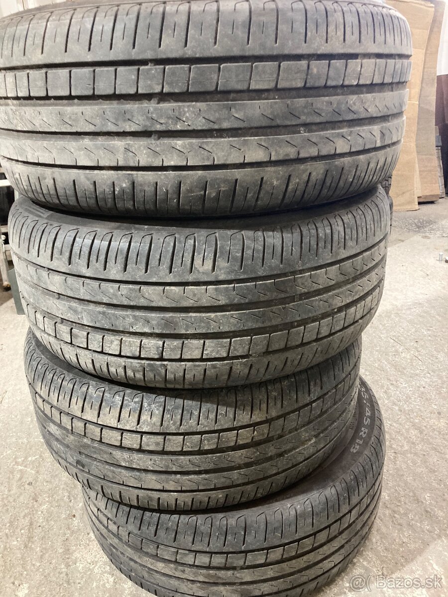 235/45 R18