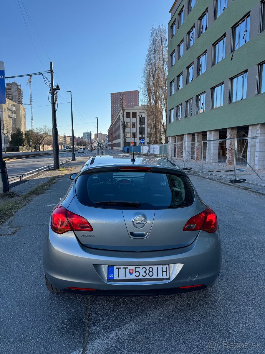 Opel astra j lpg