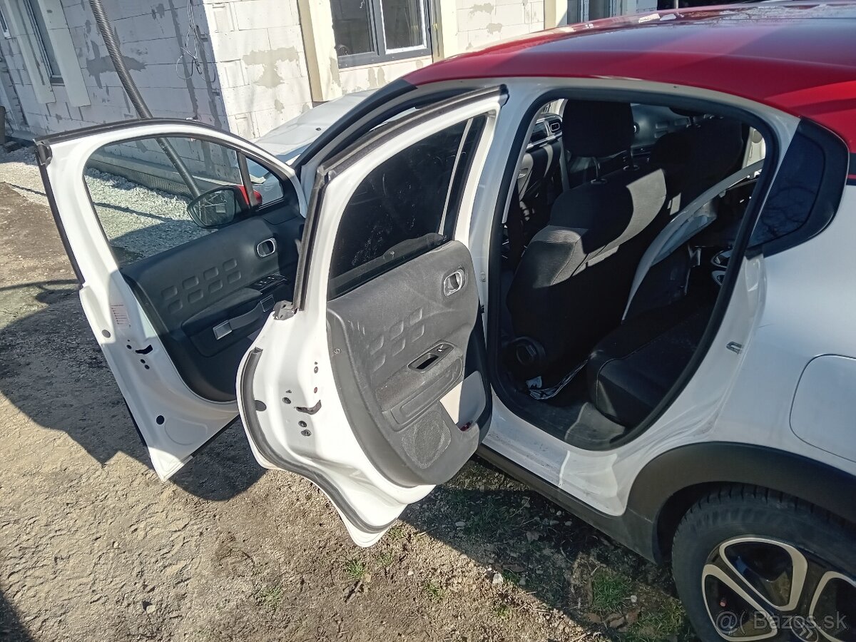 Citroën C3 PureTech 82 Shine DO SOBOTY REZERVOVANE