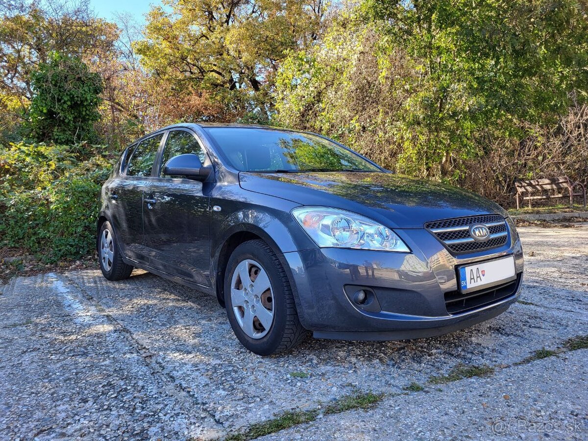 Kia Ceed r.2008 1.4 benzin