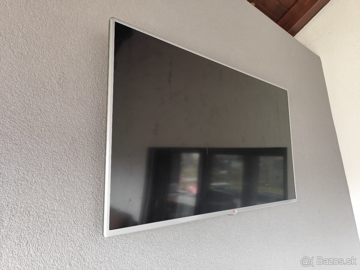 LG tv uhlopriečka 119,