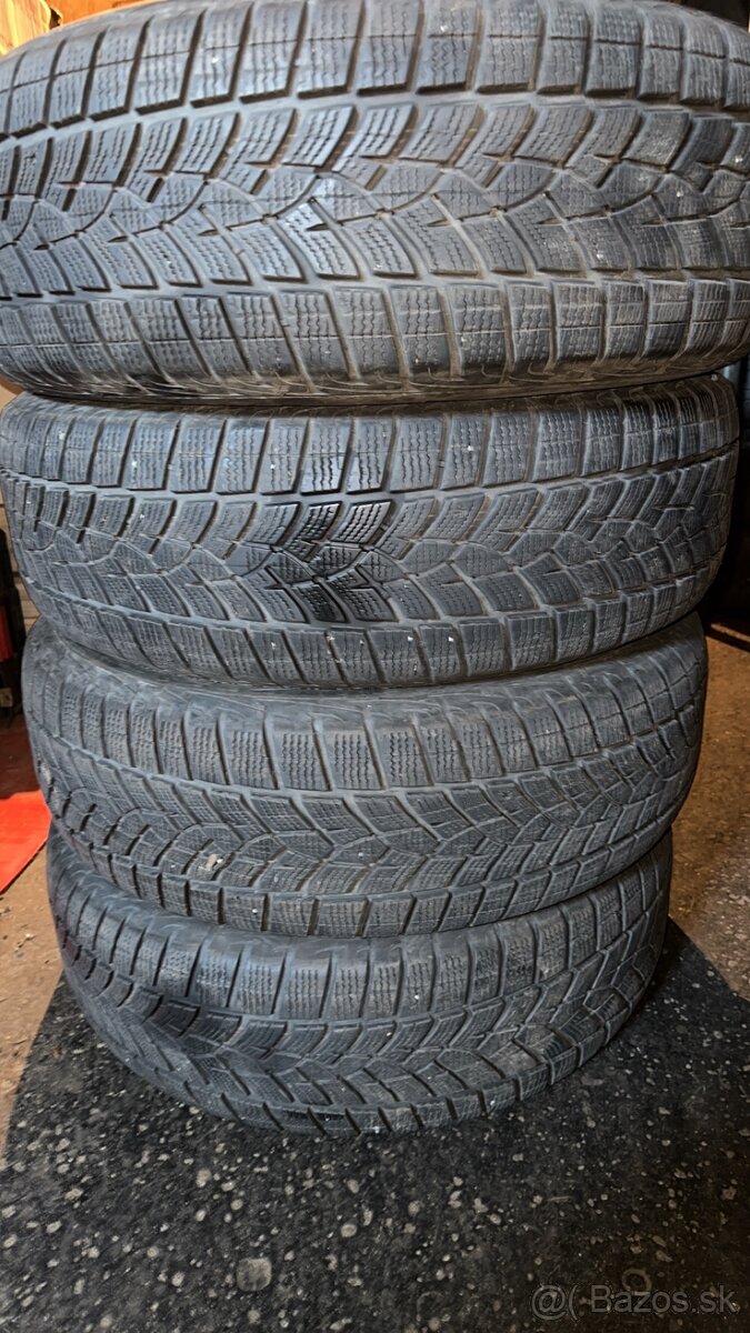 4x GOODYEAR ULTRAGRIP PERFORMANCE 225/65 R17 SUV 6mm