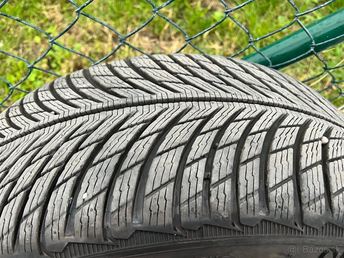 Michelin 245/40 R 19 letne