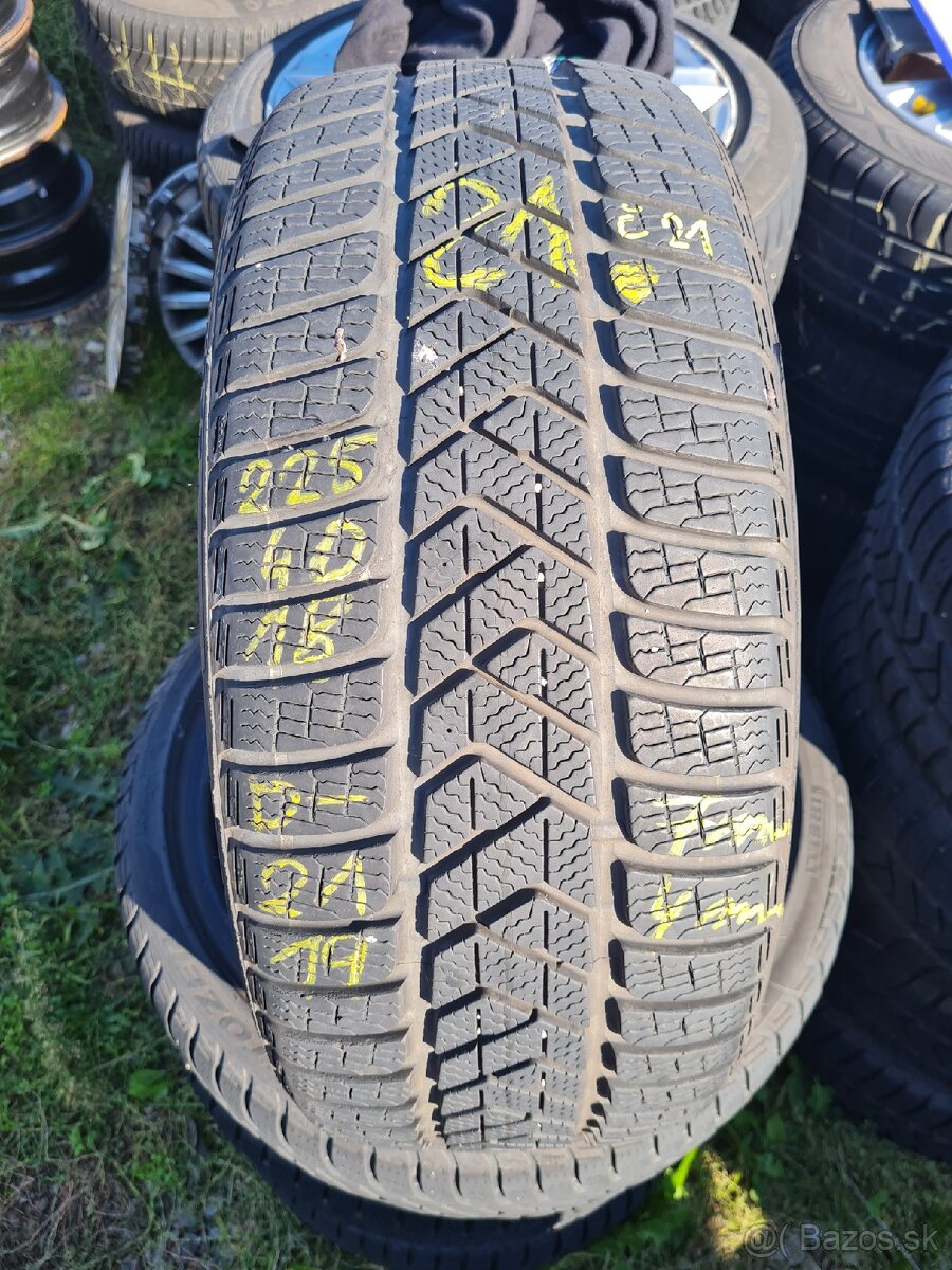 Zimná 225/40 R18  Pirelli