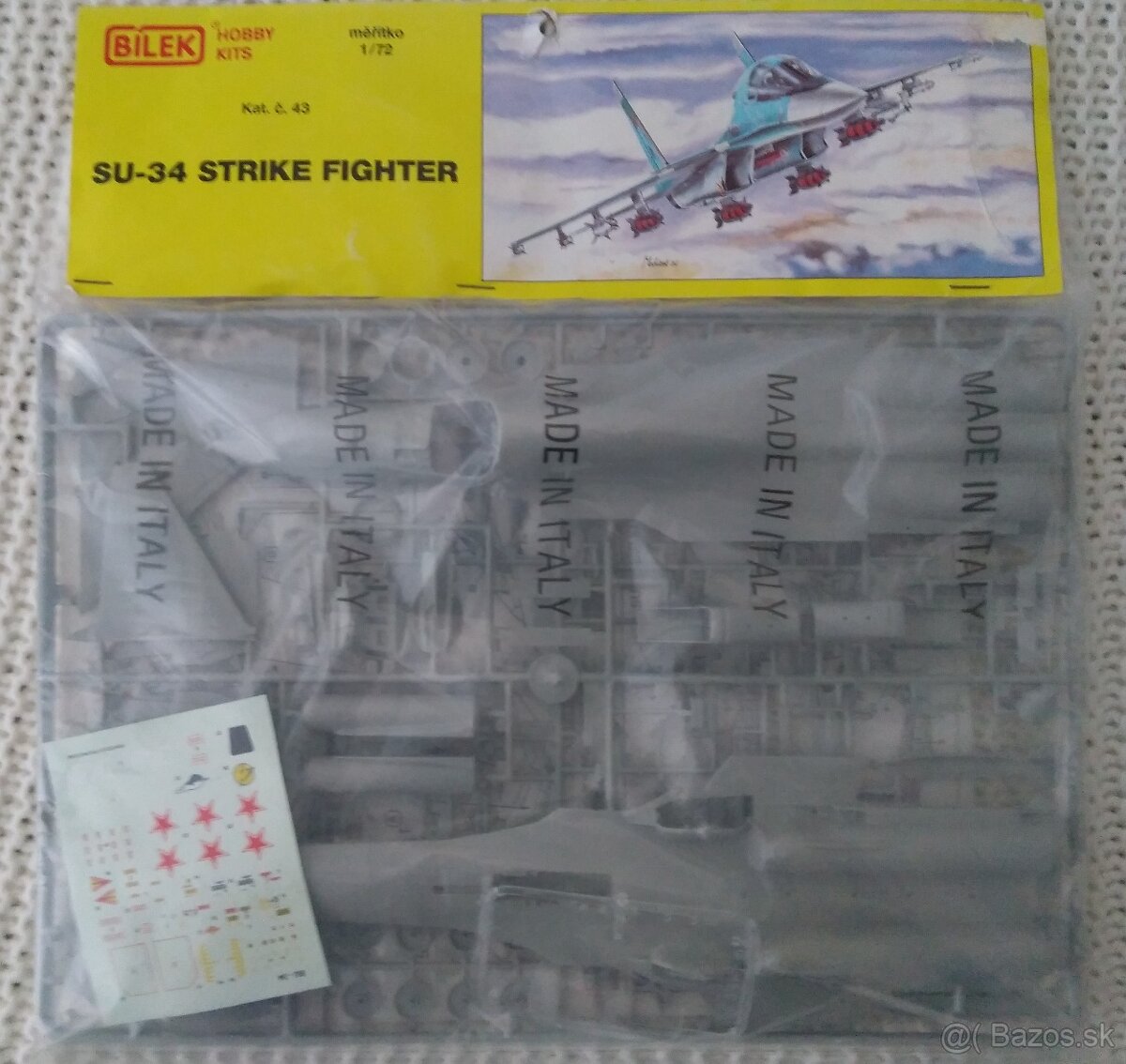 Predám stavebnicu lietadla SU-34 Strike Fighter 1/72