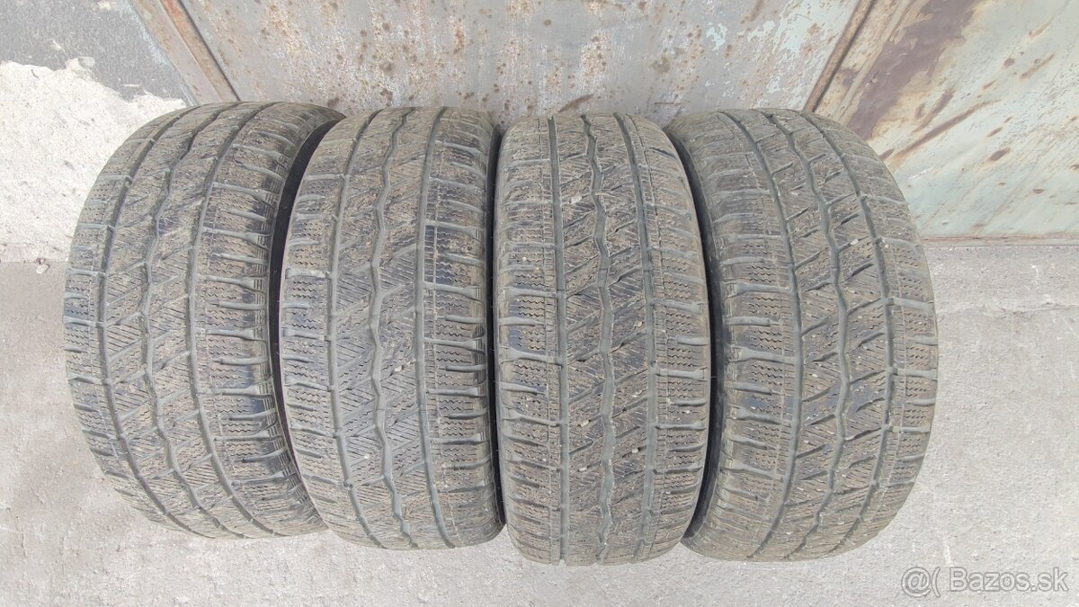 Hankook 225/55/r17c zimne