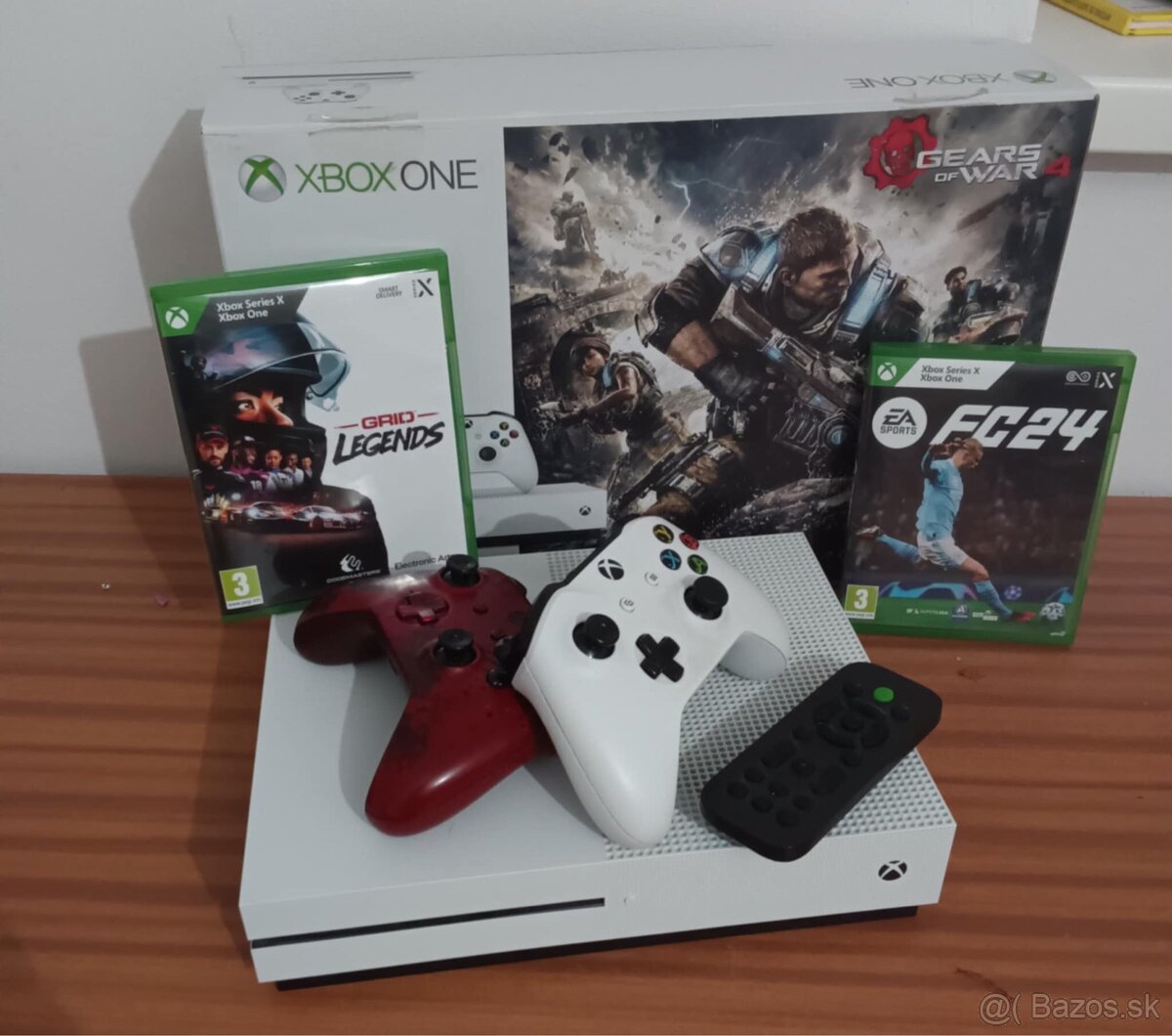 Xbox One S 1TB,2 ovládače