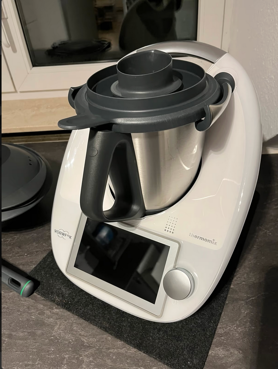 Thermomix TM6 s kompletným príslušenstvom a zárukou