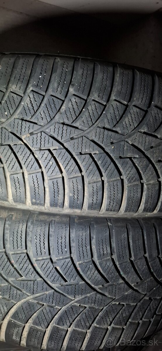 Zimne pneumatiky 225/55R18  dezen 6.5mm