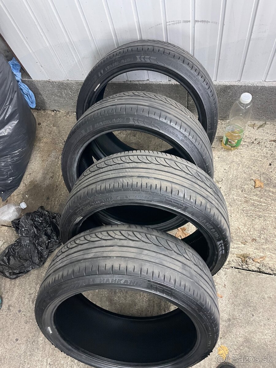 195/40 r17