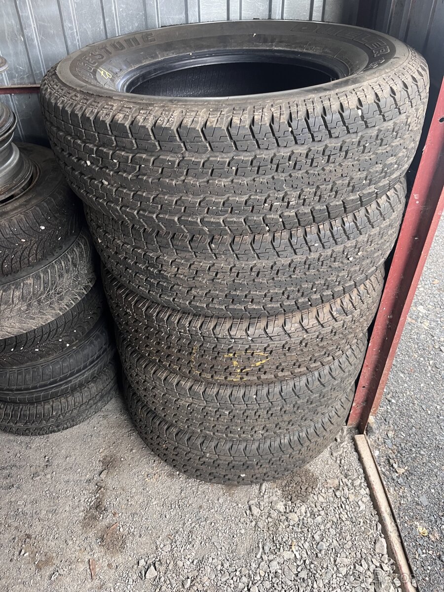 Pneu 255/70 r18