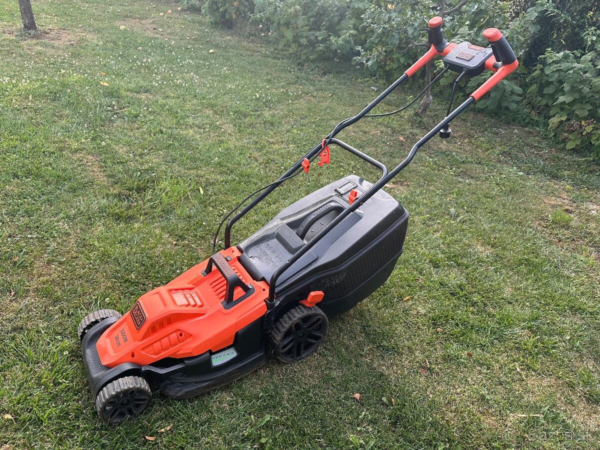 Kosačka Black & Decker 1600W