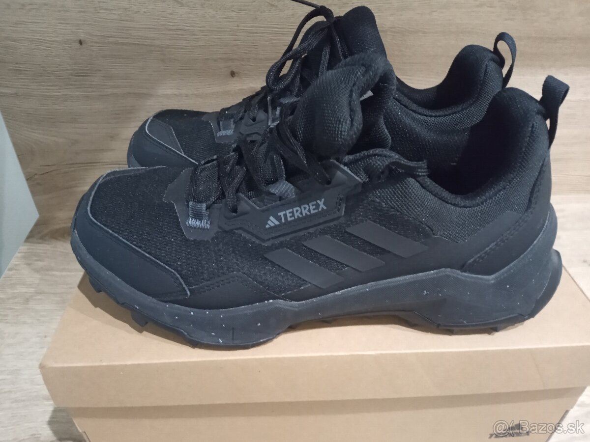 Predám botasky Adidas terrex