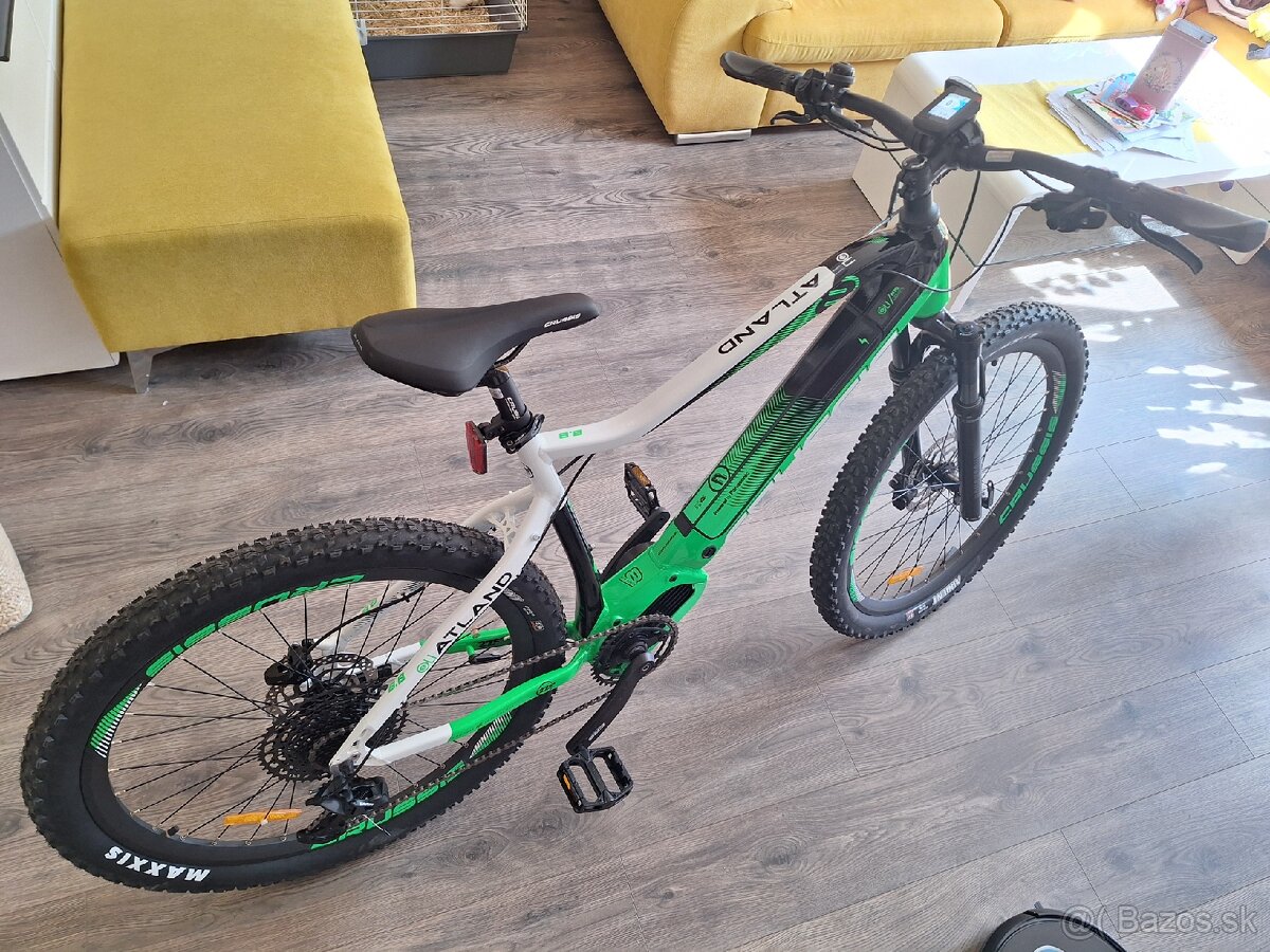 Elektrobicykel Crussis 8.8 Atland nový.