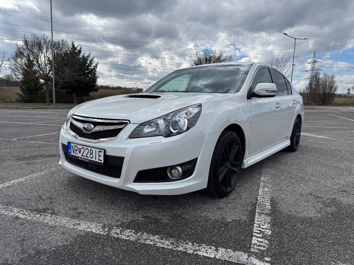 Subaru Legacy 2.5GT 2010 195kw(260k)