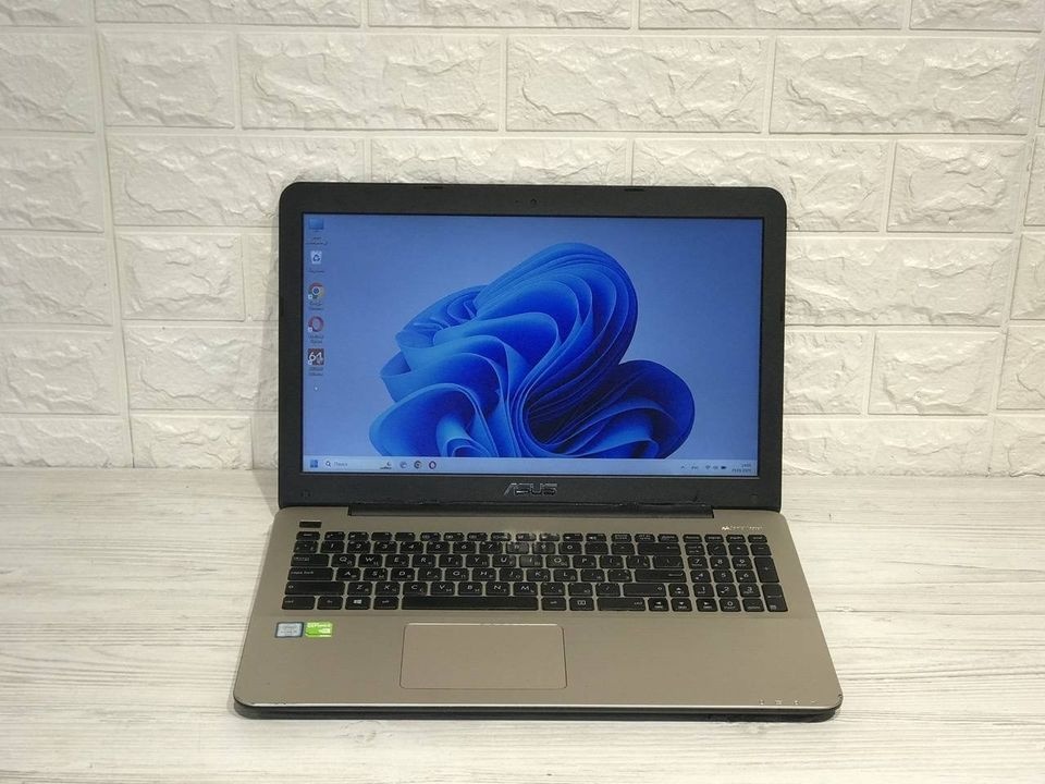 Notebook ASUS X555U