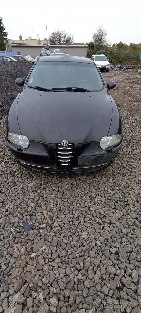 Rozpredam na nahradne diely Alfa Romeo 147