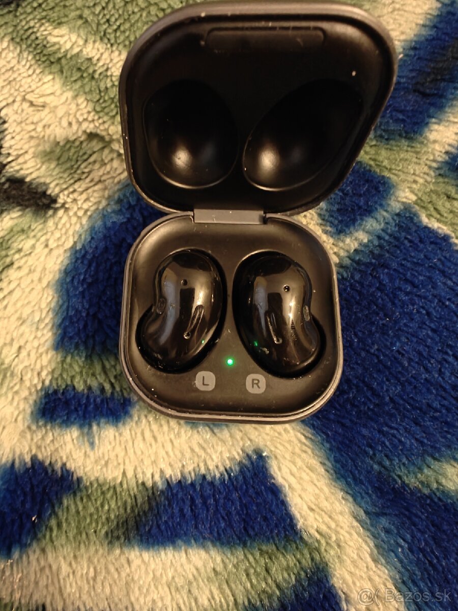 Samsung Galaxy buds live