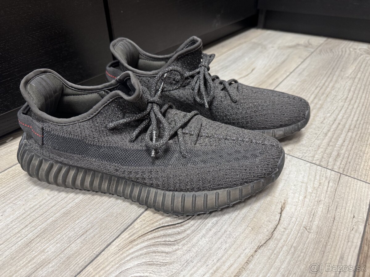 Yeezy boost 350 black reflective