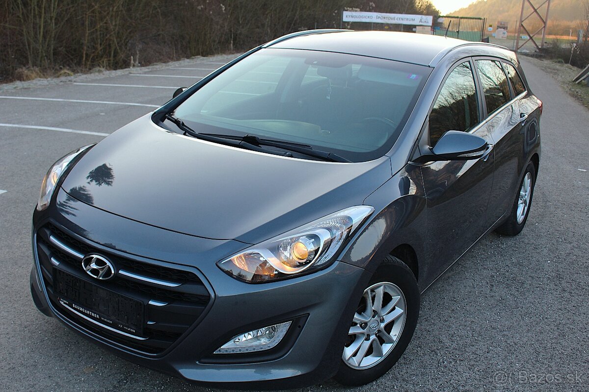 HYUNDAI..i30...66KW...CRDI...MANUAL 6st...2015....162TIS..KM