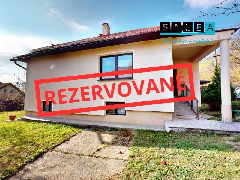 (REZERVOVANÉ) RODINNÝ DOM S POTENCIÁLOM, POZEMOK 836m2, TEPL