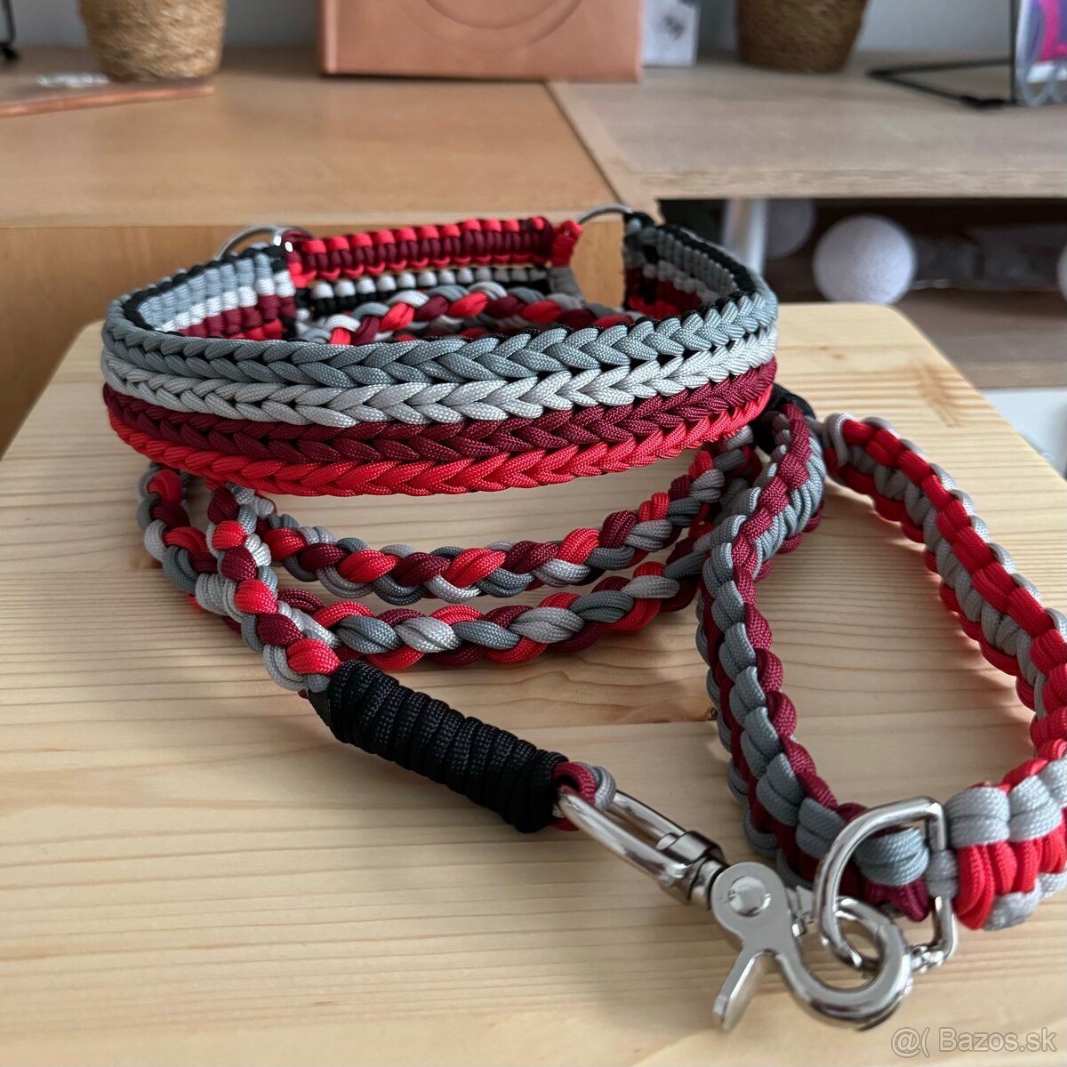 Paracord obojok a vodítko