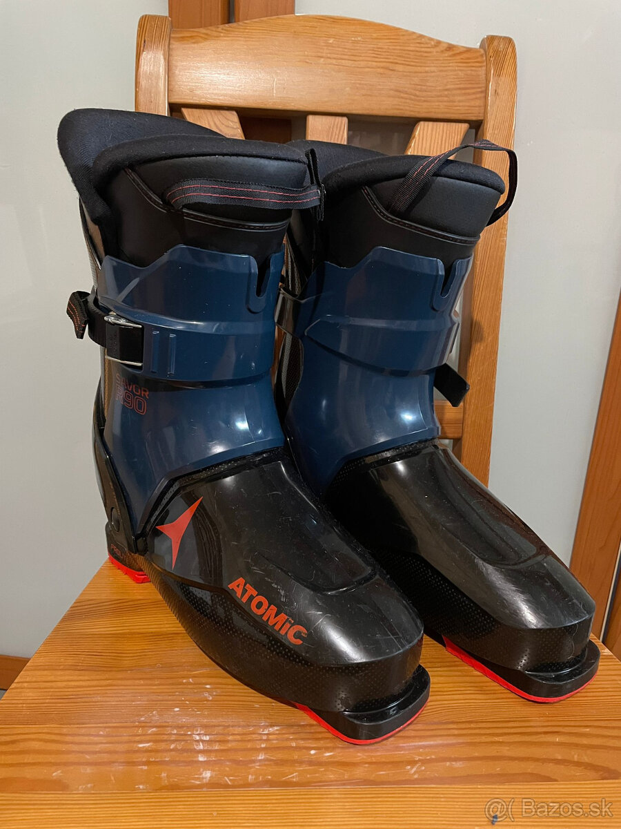 Atomic Ski Boots / Lyziarky Savor R90