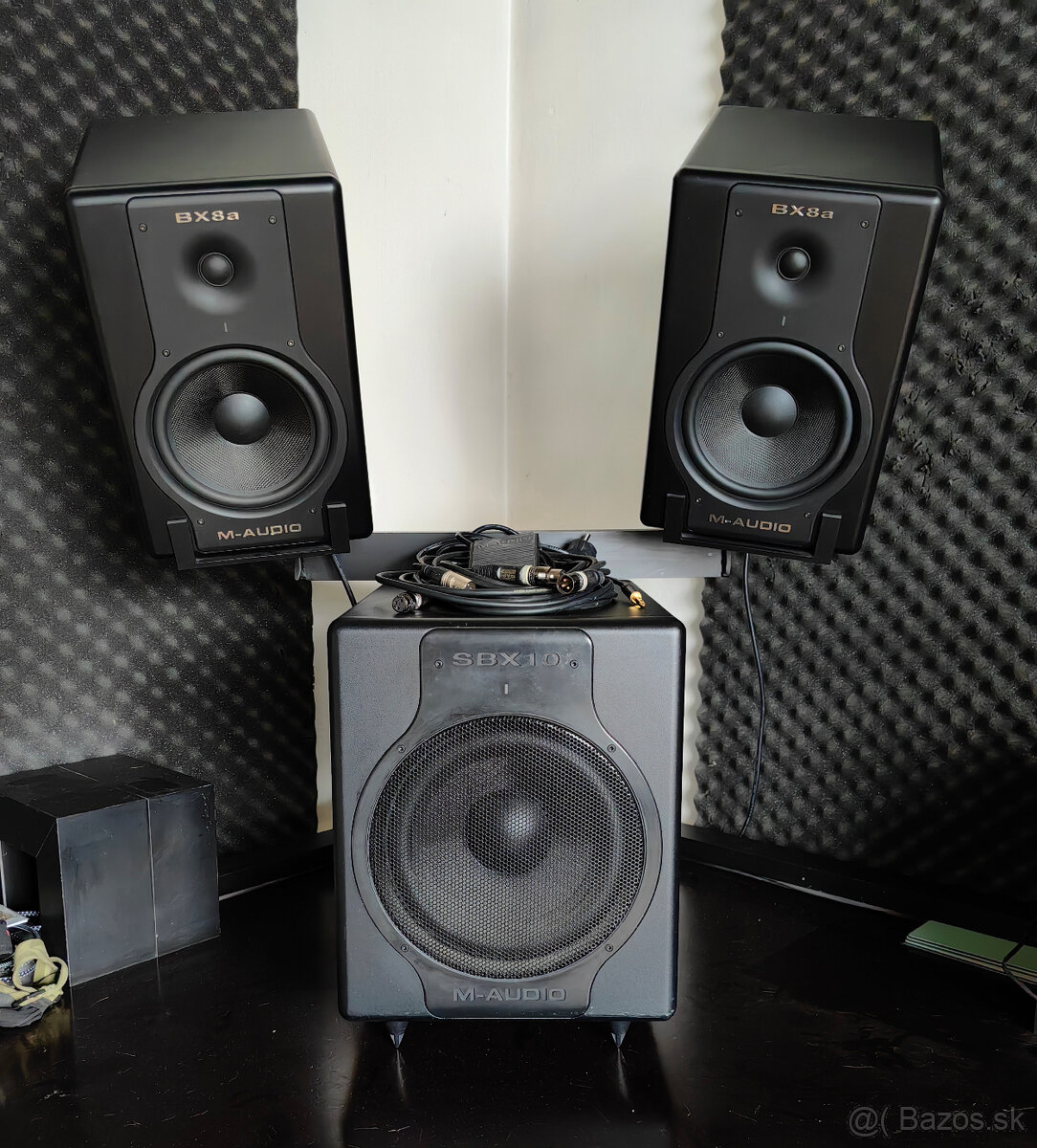 set aktivnych monitorov M-audio 2x BX8a Deluxe + 1x SBX10