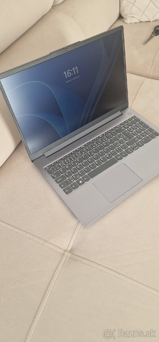 Lenovo ideapad slim 3 15IAN8