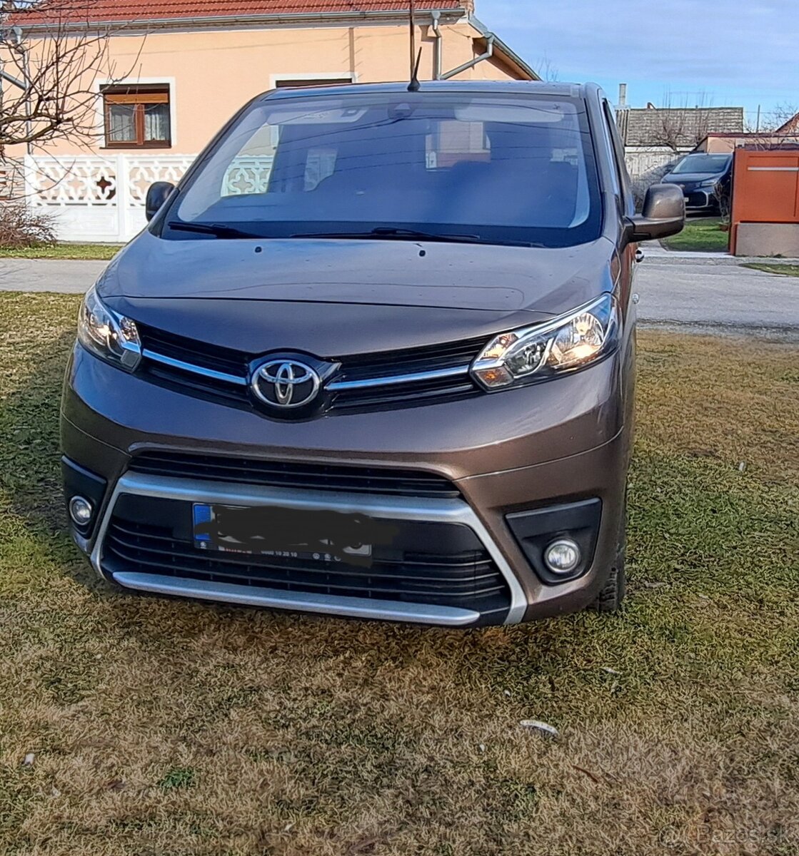 Toyota proace