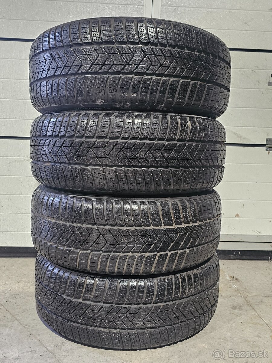 Zánovné Zimné Pneu Pirelli Sottozero3 235/55 R18