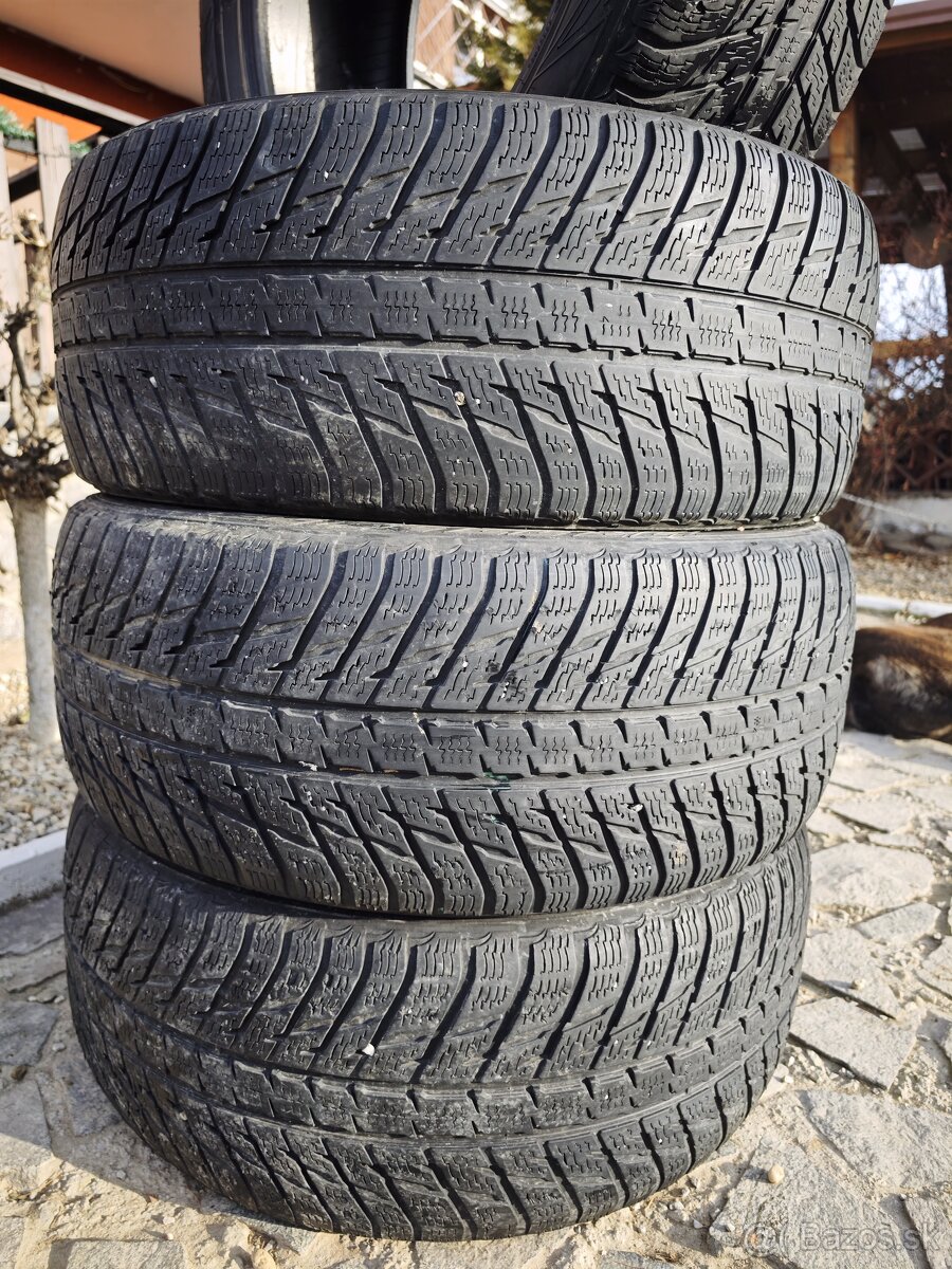 4 kusy NOKIAN zimné 265 50 R20 IIIV XL