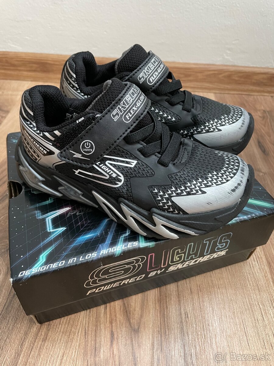 Skechers Lights / velkost EUR 28