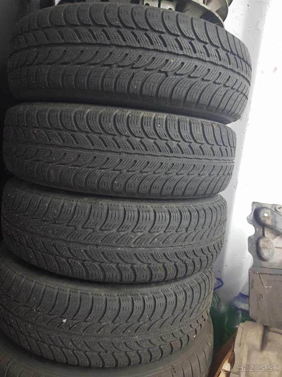 Zimne pneumatiky  165/70 r14