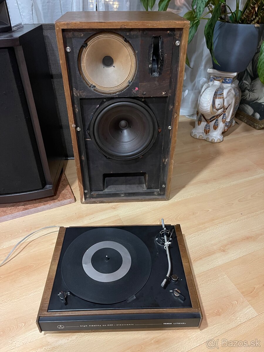 Gramofon Tesla NC 440