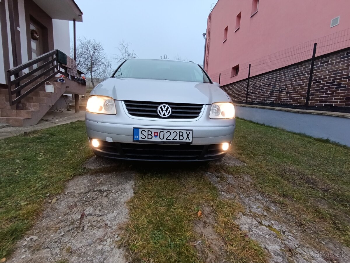 VW TOURAN