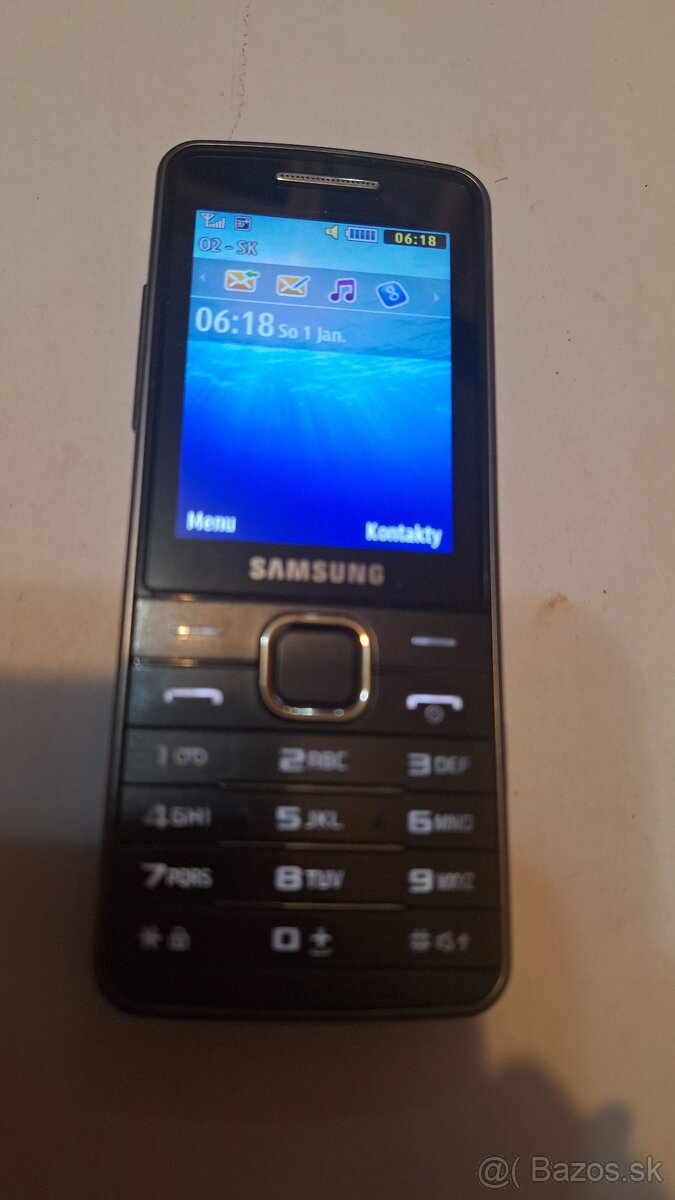 Samsung S5610 top stav