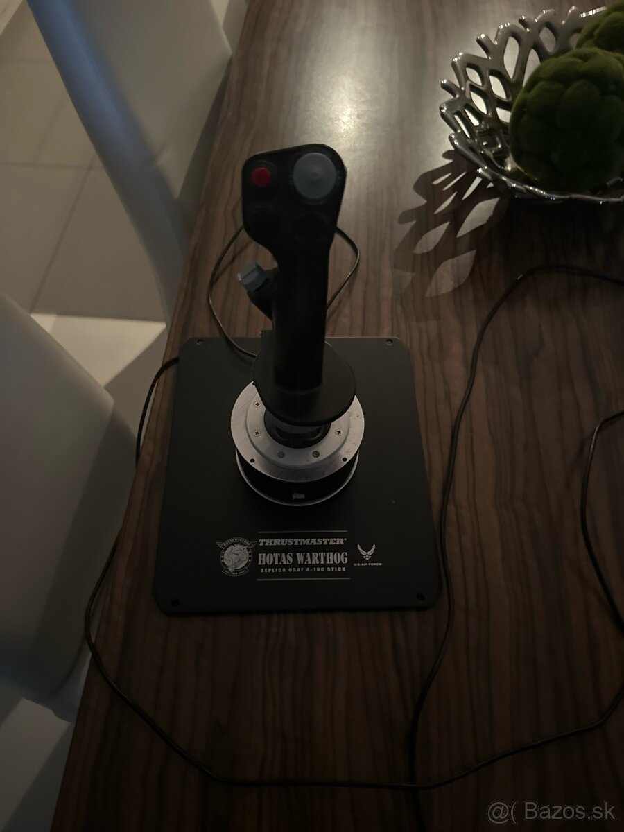 Thrustmaster Warthog Joystick