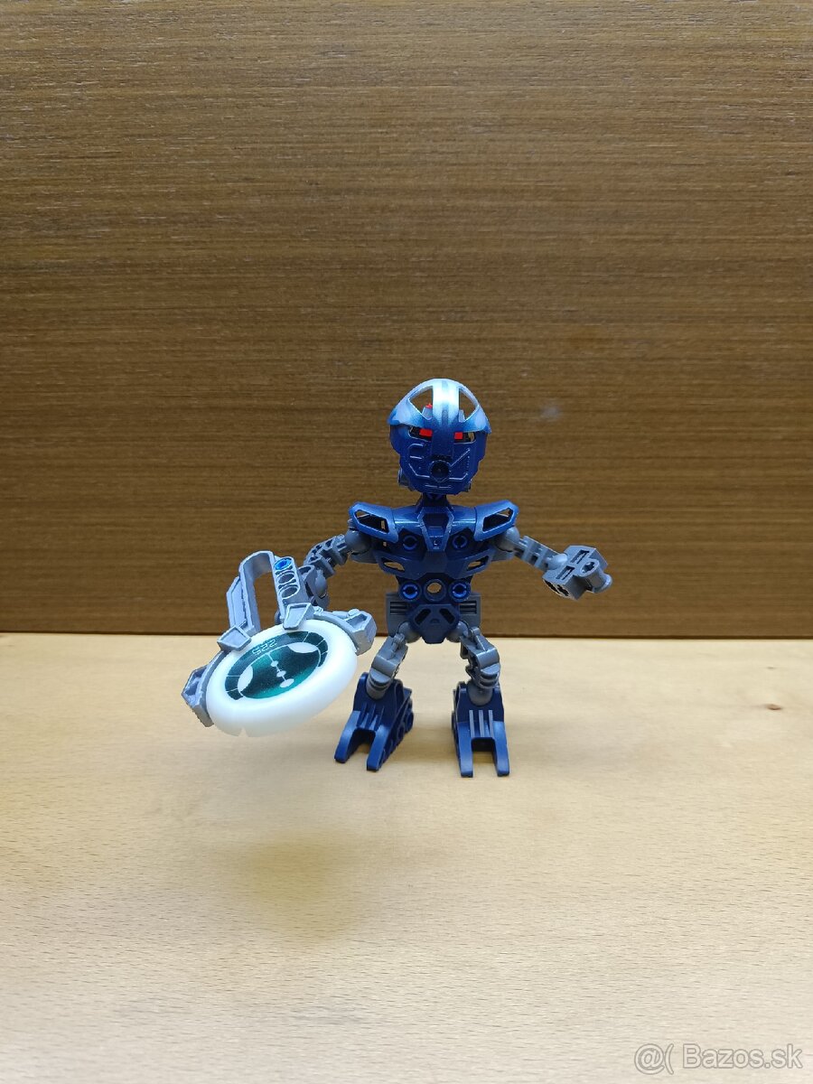 LEGO Bionicle Matoran of Metru Nui Visola (8608)