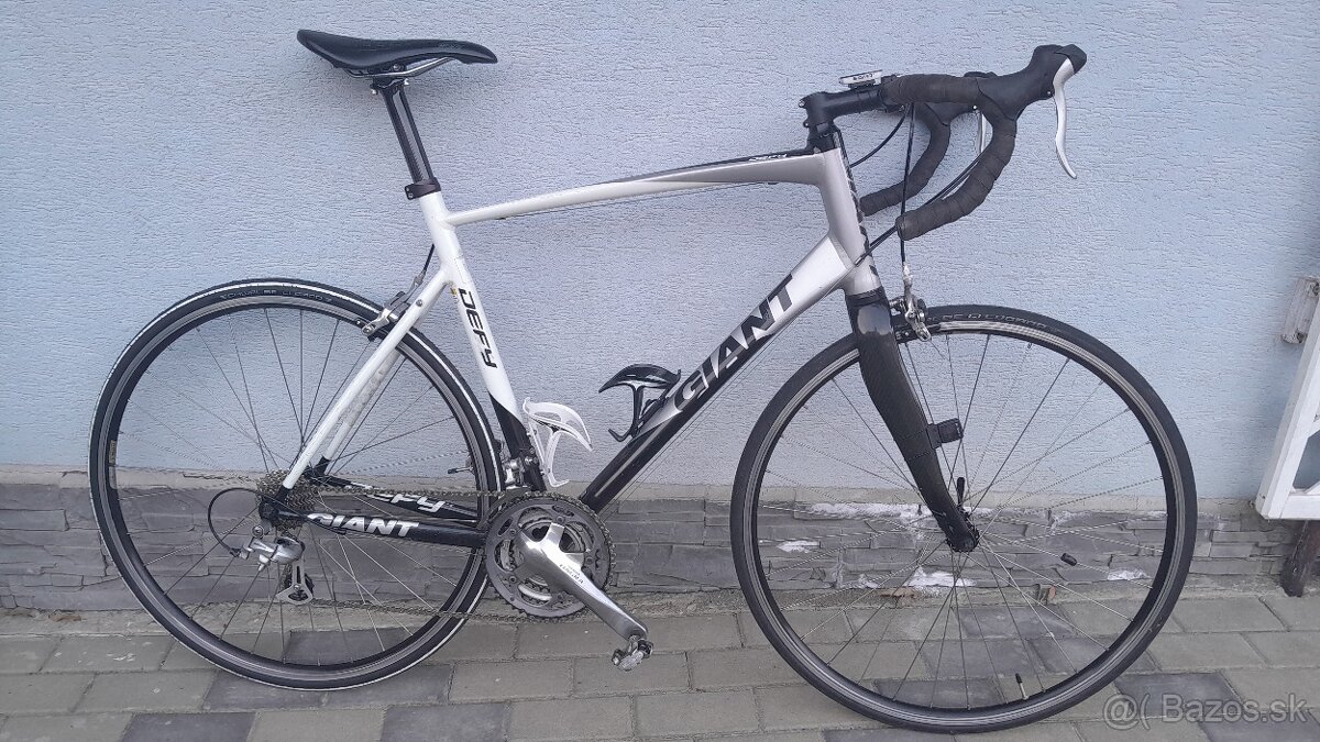 Giant Defy 4