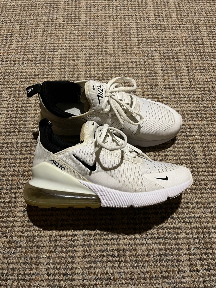 Nike Air Max 270 Vel 38