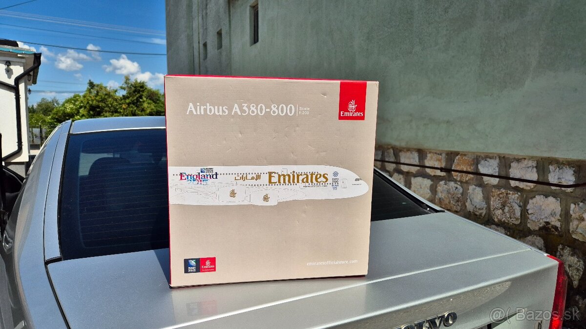 Airbus A380 EMIRATES 1:200