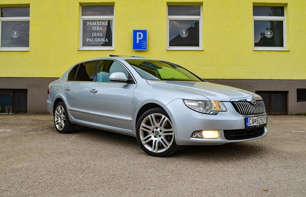 Škoda Superb 3.6 FSI V6 4x4 L&K DSG