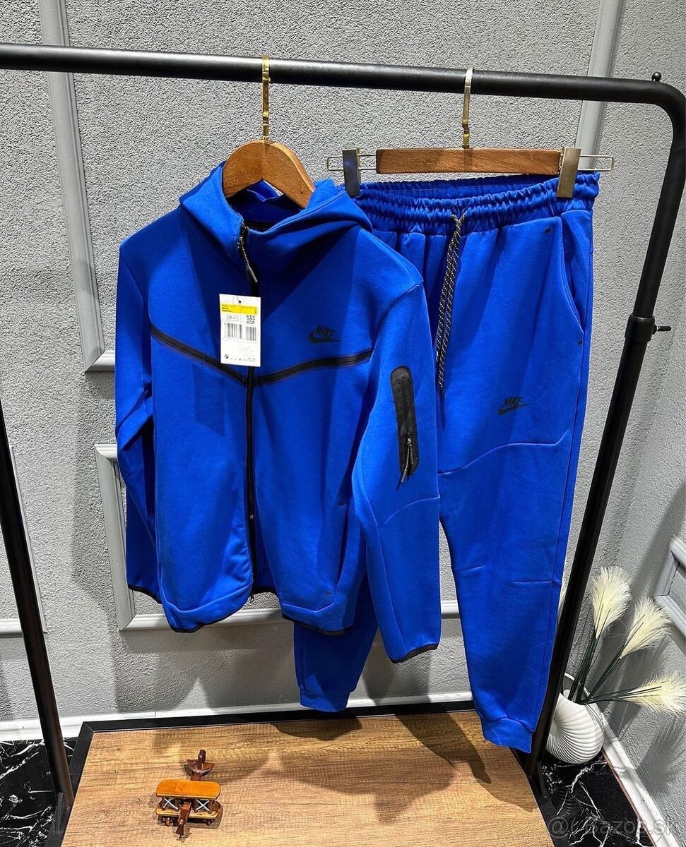 Nike tech fleece na predaj