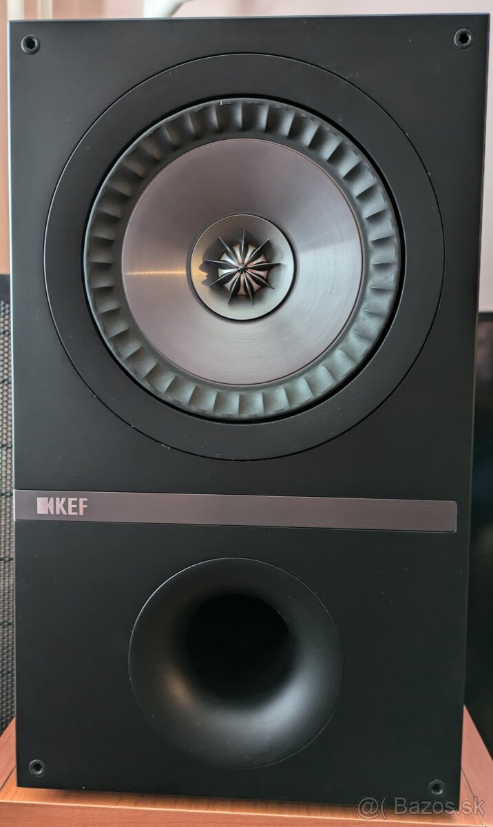 KEF Q-300