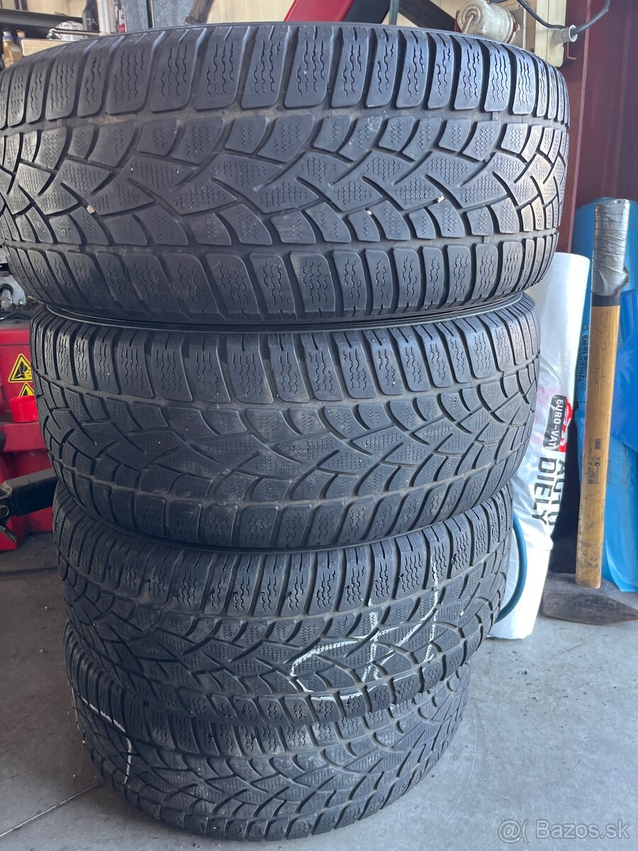 225/55 R17 97 H dunlop , 3